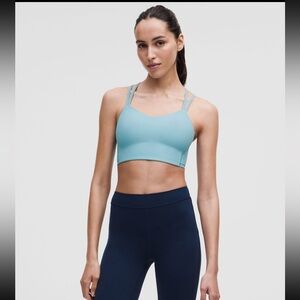 Lululemon like a Cloud Ribbed longline Bra B/C